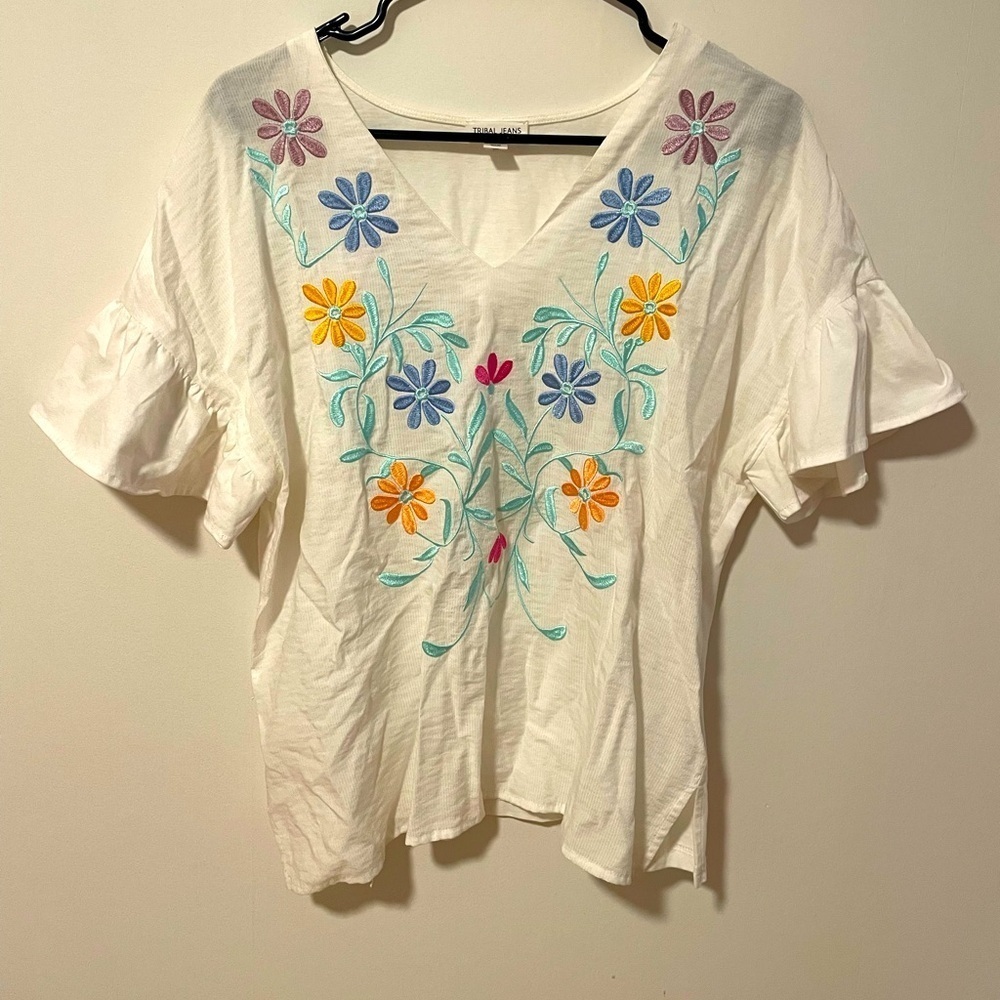 Tribal Jeans Floral Embroidered White Summer Top Women’s M
